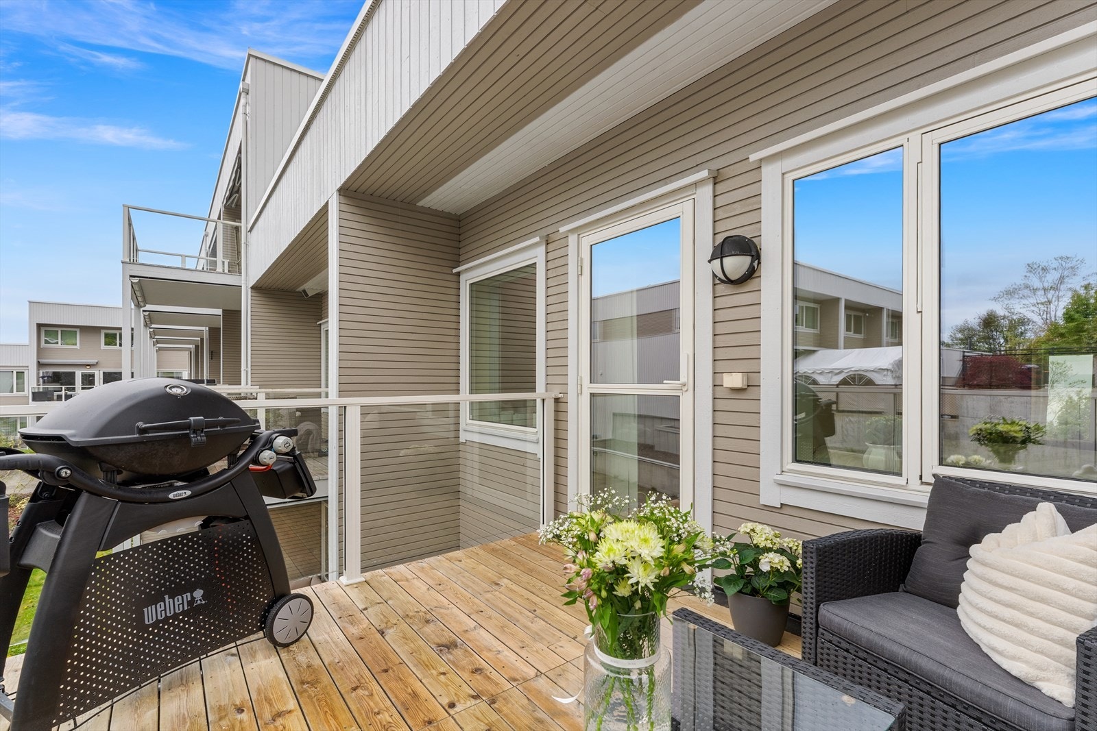 - Perfekt uteplass for hyggelige grillkvelder med familie og venner - Galleribilde