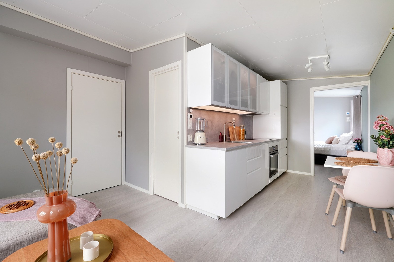Hybelleilighet med mulighet for å åpne opp til hoveddel. Galleribilde