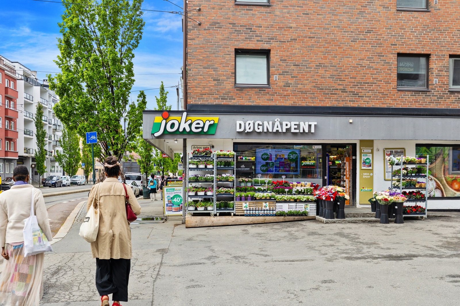 Døgnåpen joker i umiddelbar nærhet. Galleribilde