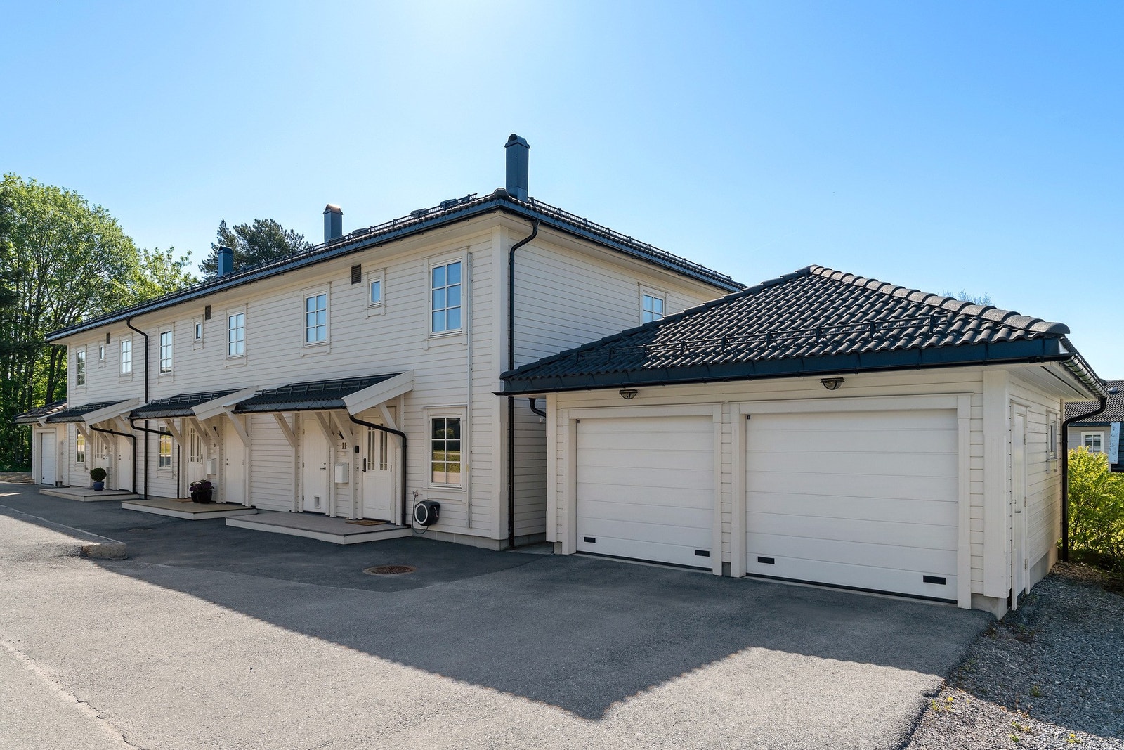 Til boligen medfølger 1 garasje. Galleribilde
