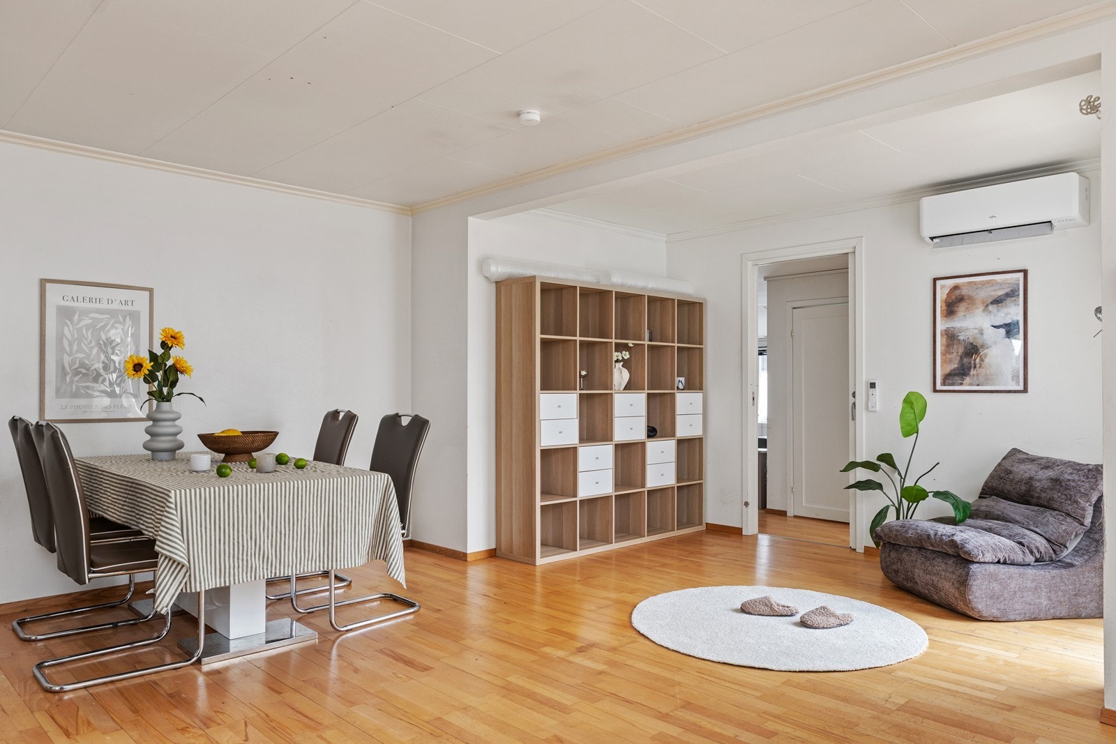Utgang til hagestue og terrasse Galleribilde