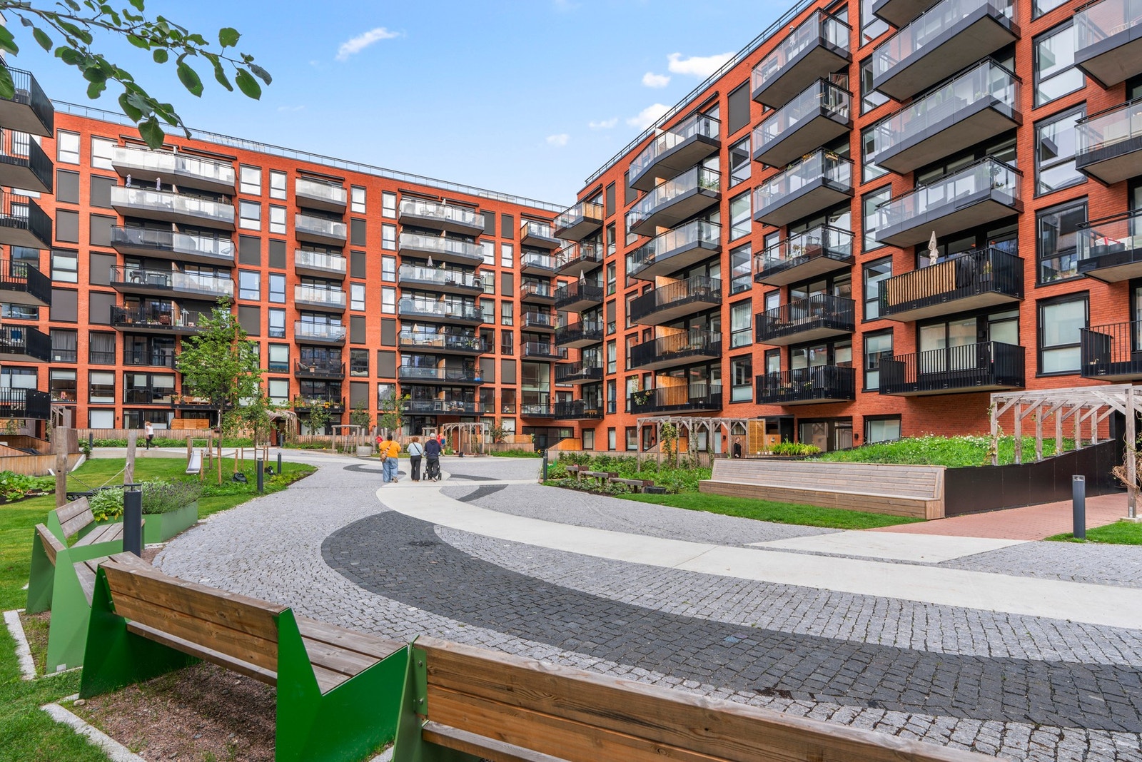 Leiligheten ligger sentralt til mellom Sinsenengen og Løren i Oslo sentrum med gangavstand til butikker, torg, kollektivt, parker og mye mer! Galleribilde