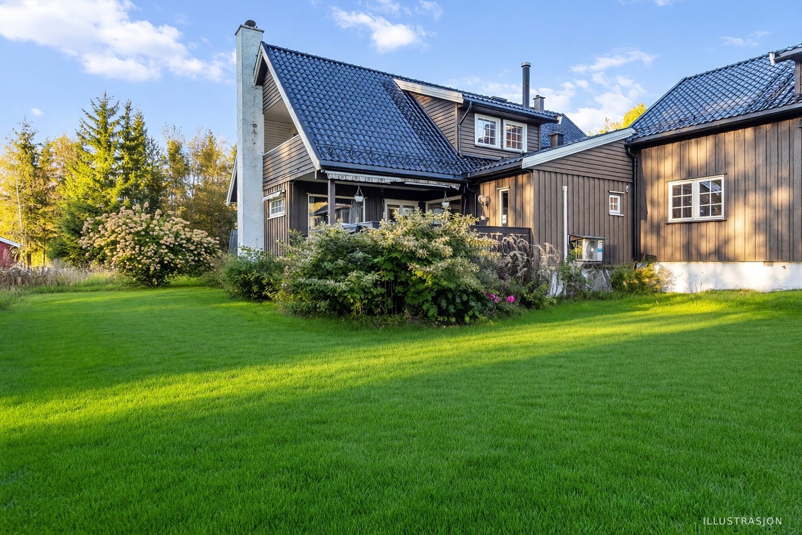 EiendomsMegler 1 v/Line Evensen ønsker deg velkommen til Vipestubben 7! Galleribilde