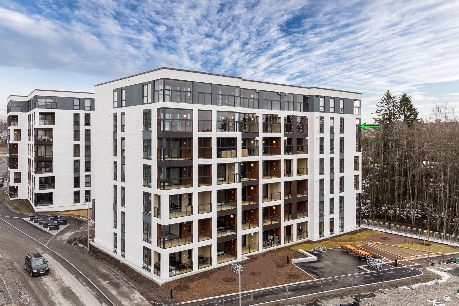 Leiligheten har en meget god internbeliggenhet i byggets 6. etasje, på hjørnet av bygget Galleribilde