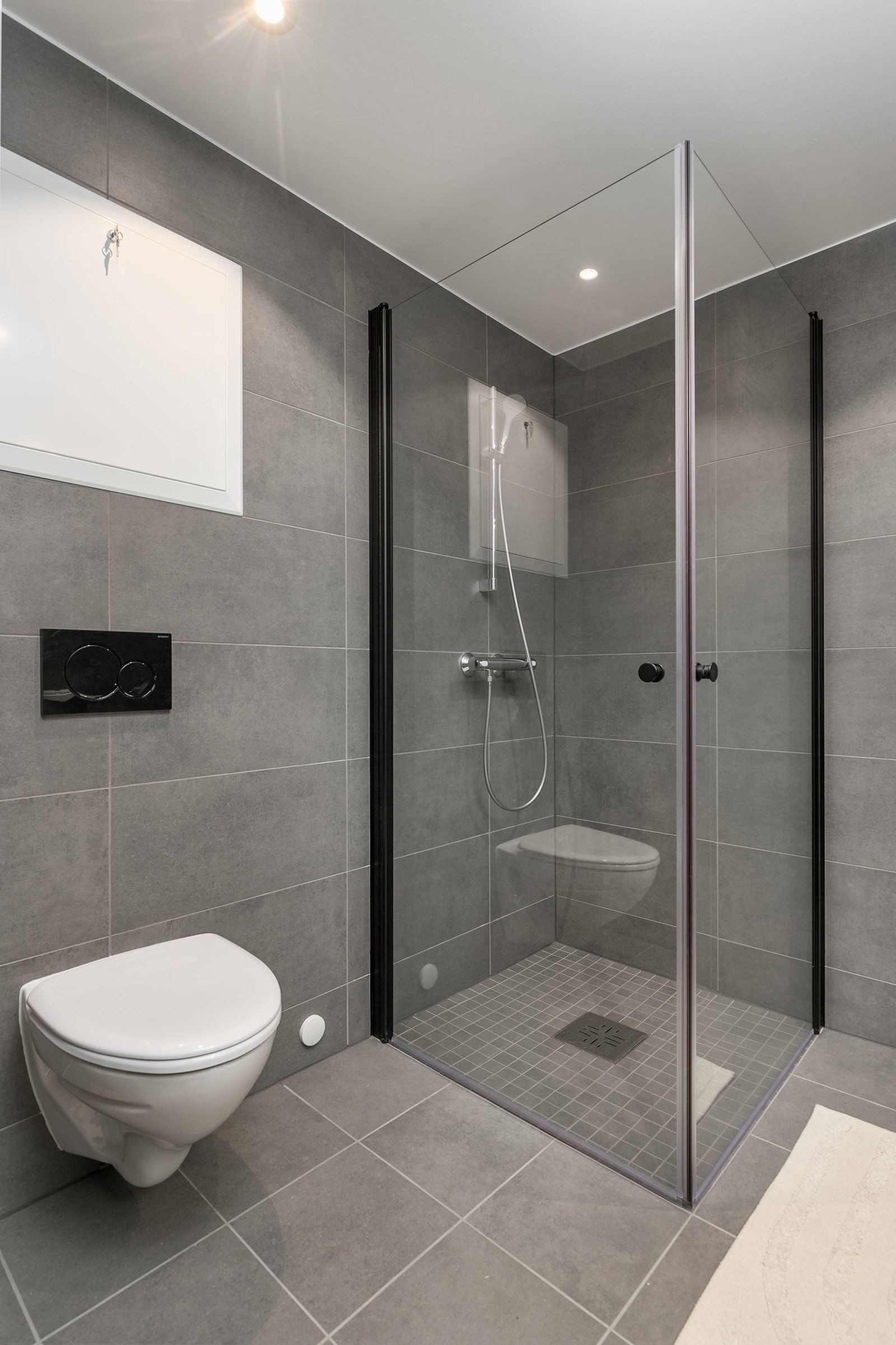 Badet har varmekabler i gulv, som sikrer en behagelig temperatur. Galleribilde