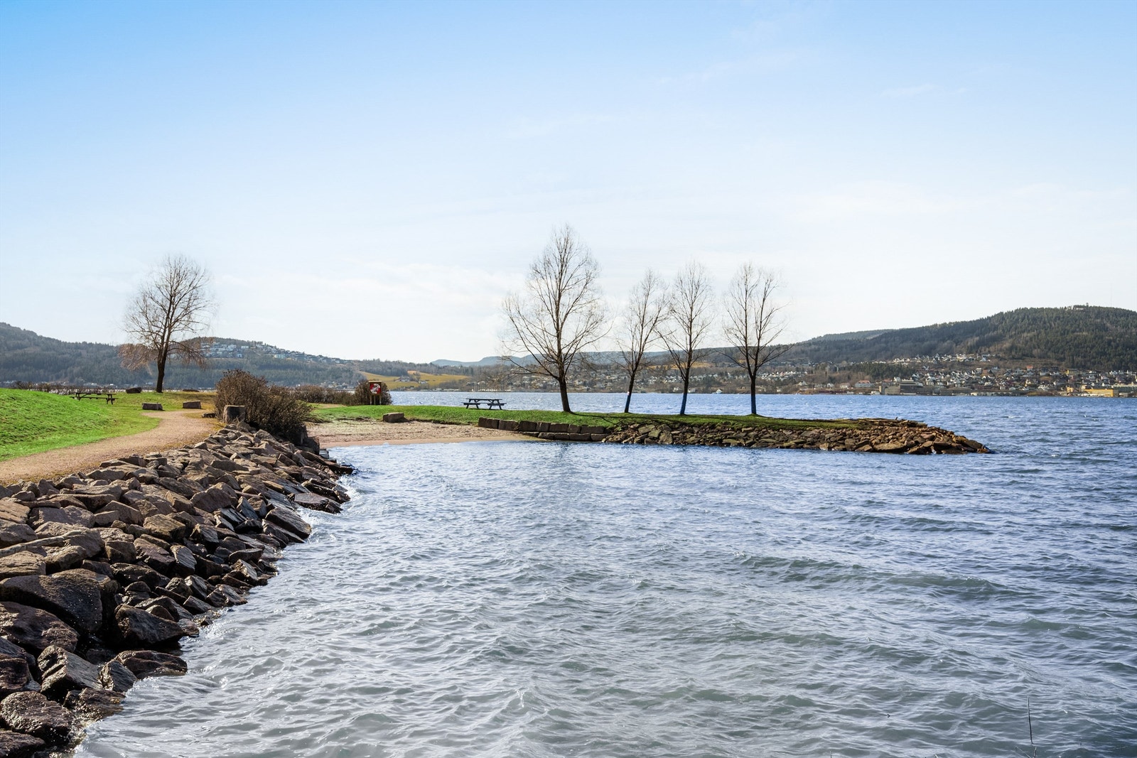 Flotte turstier og rekreasjonsområder ligger et steinkast fra boligen. Galleribilde