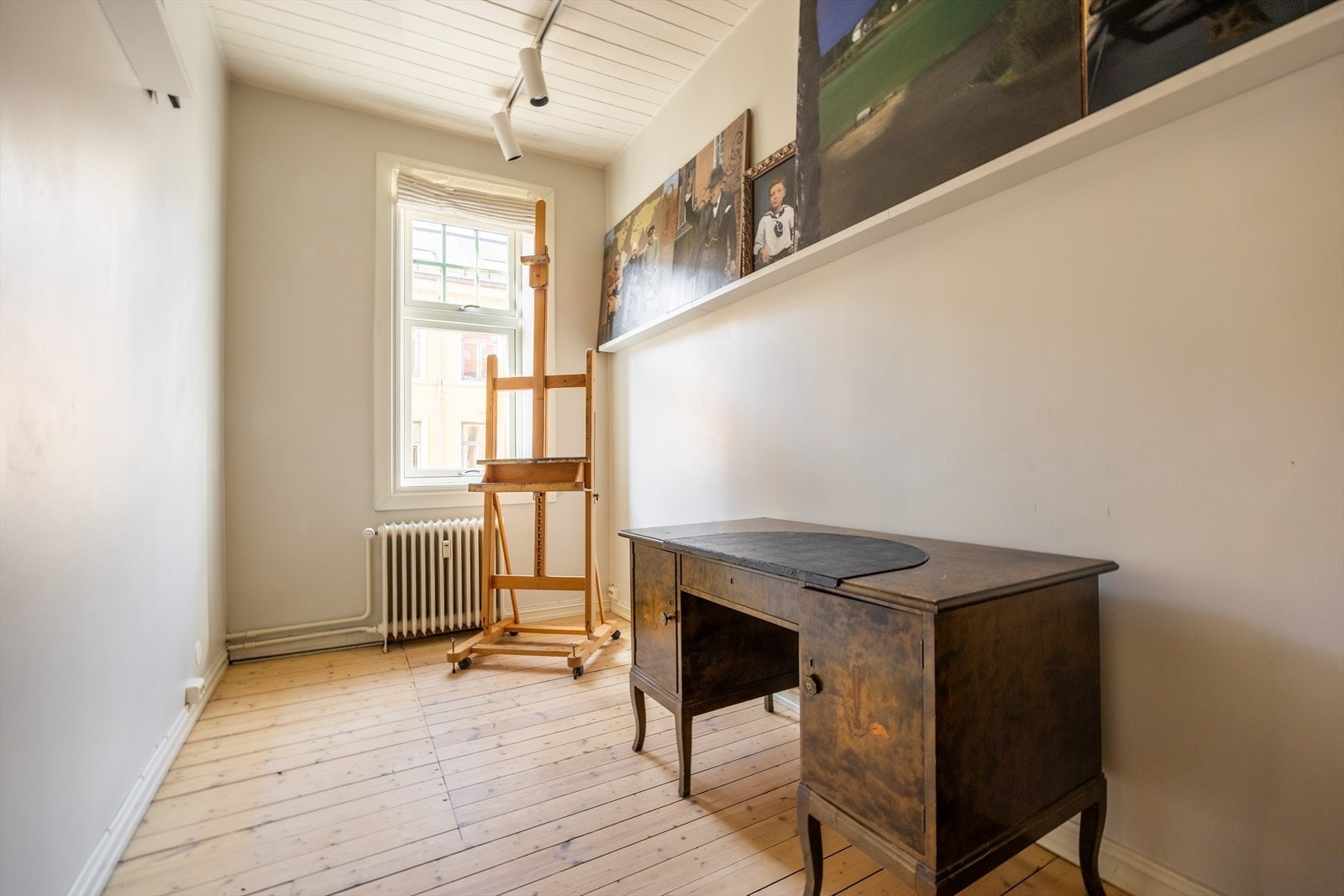 Soverom 2 er også av god størrelse og egner seg utmerket som gjesterom/barnerom Galleribilde