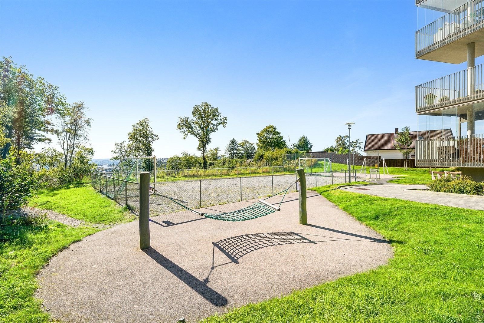 Uteområde. Galleribilde