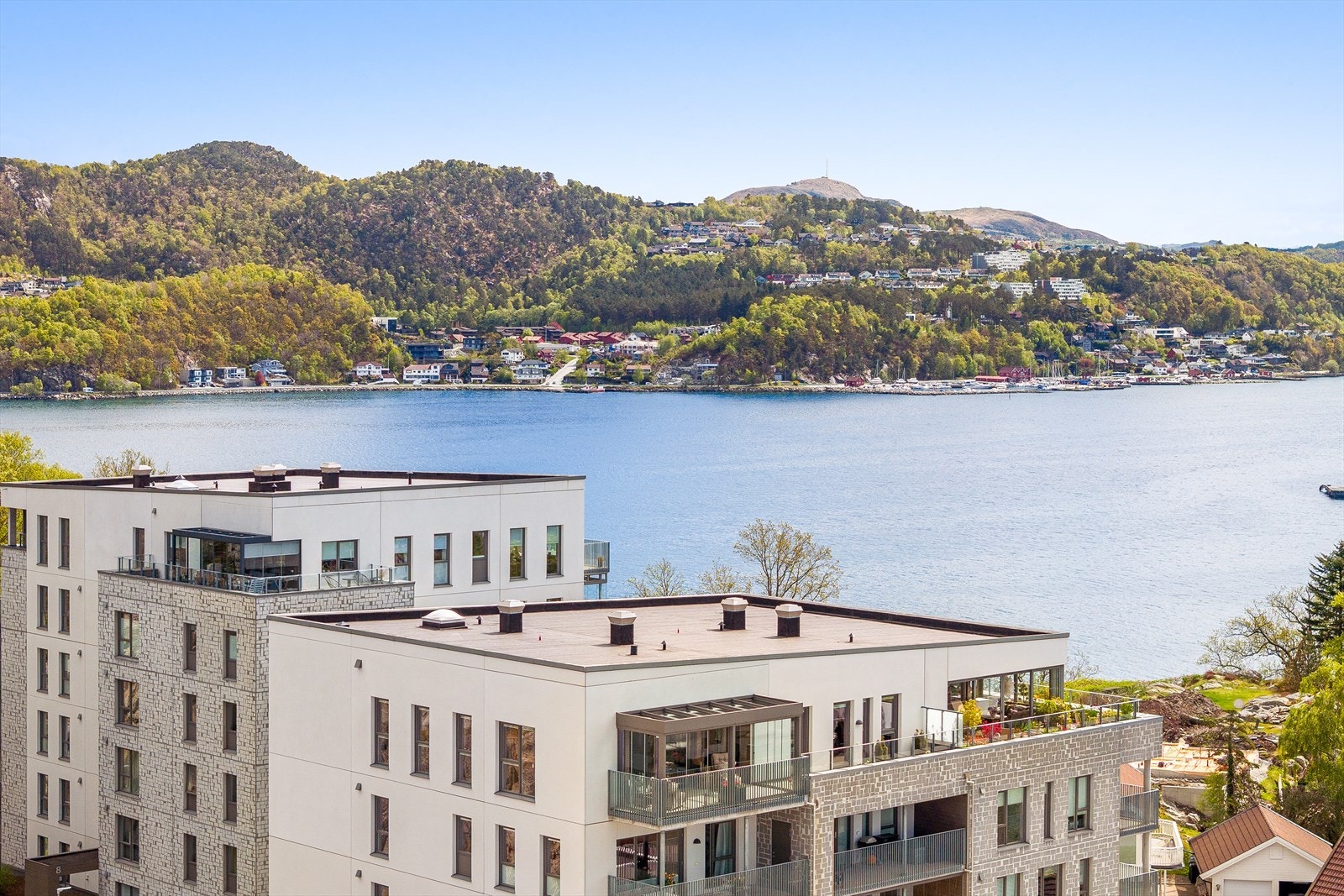 Uteområde. Galleribilde