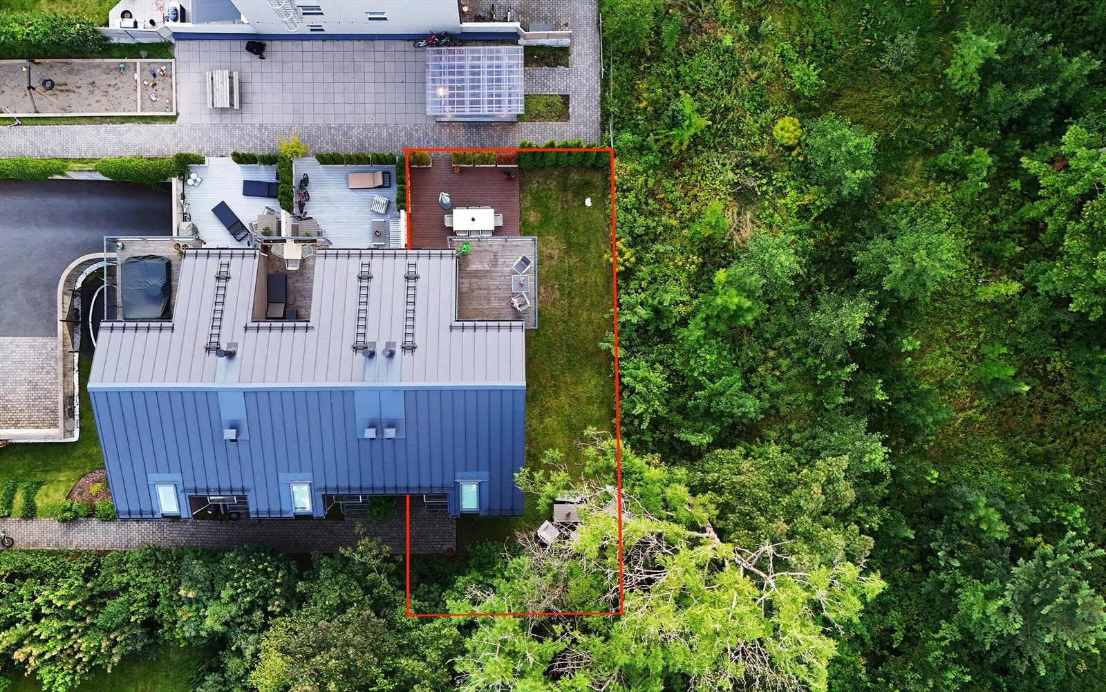 Tinglyst uteareal på ca. 145 m² Galleribilde