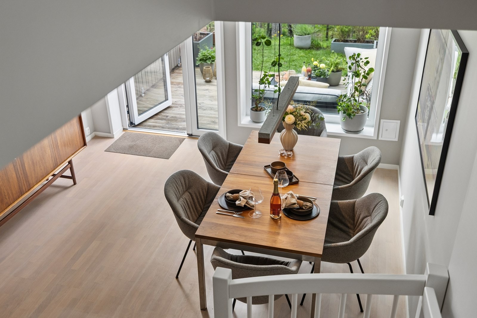 Her kan du invitere venner og familie over for hyggelige middager! Galleribilde