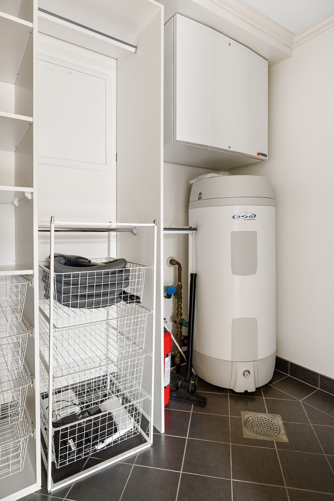 Innvendig bod / teknisk rom - leiligheten har balansert ventilasjon Galleribilde