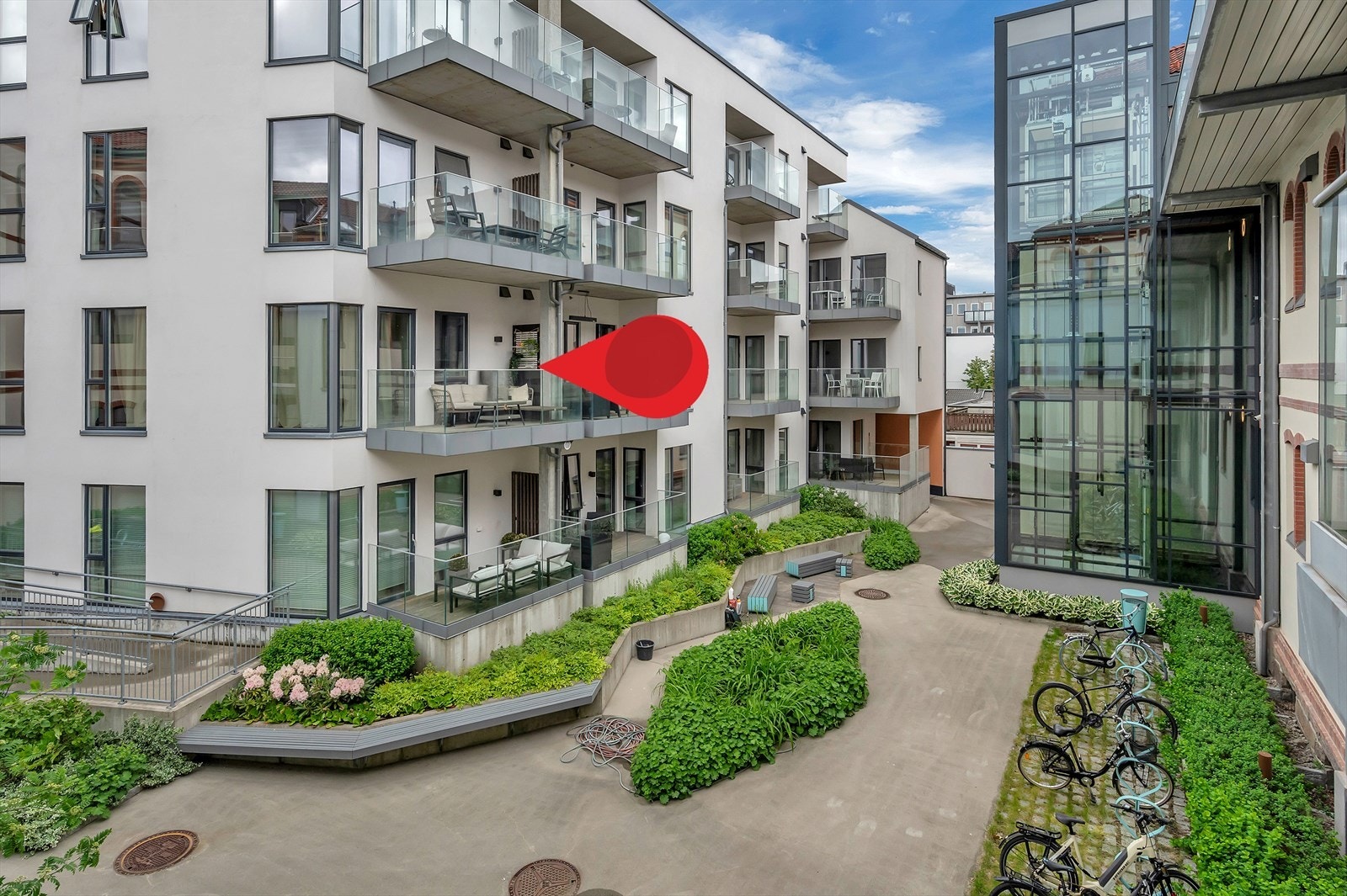 En oversikt over bygget og det felles gårdsrommet. Galleribilde