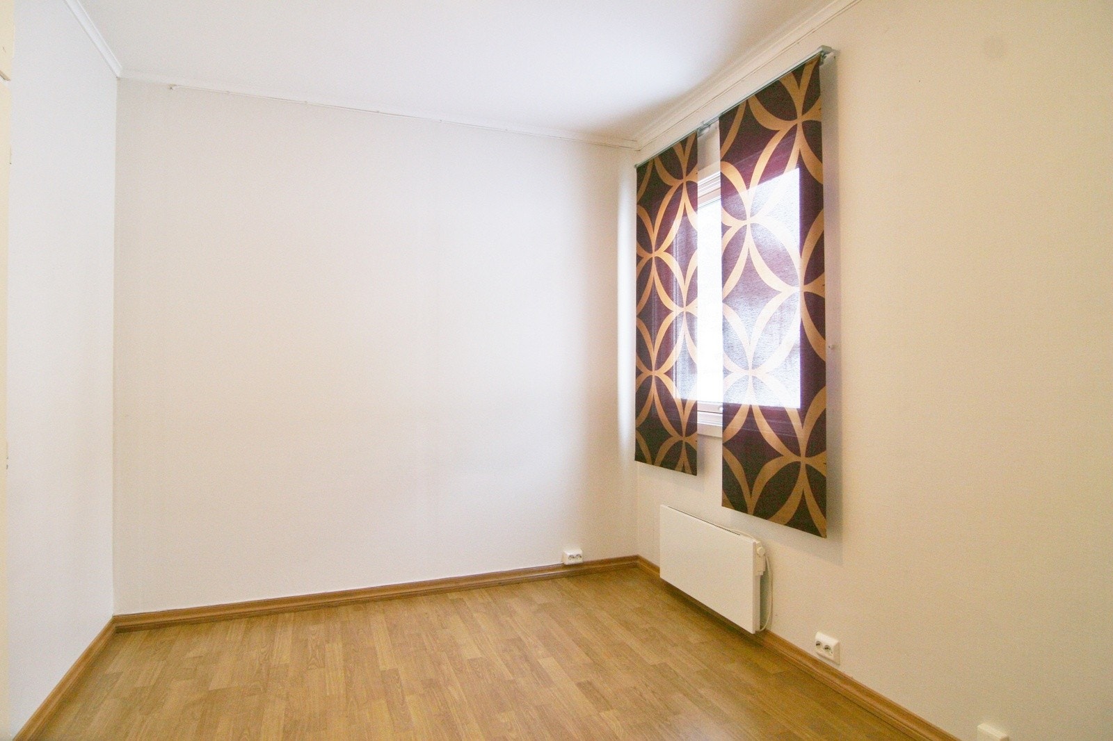 Soverom med plass til dobbeltseng. Galleribilde