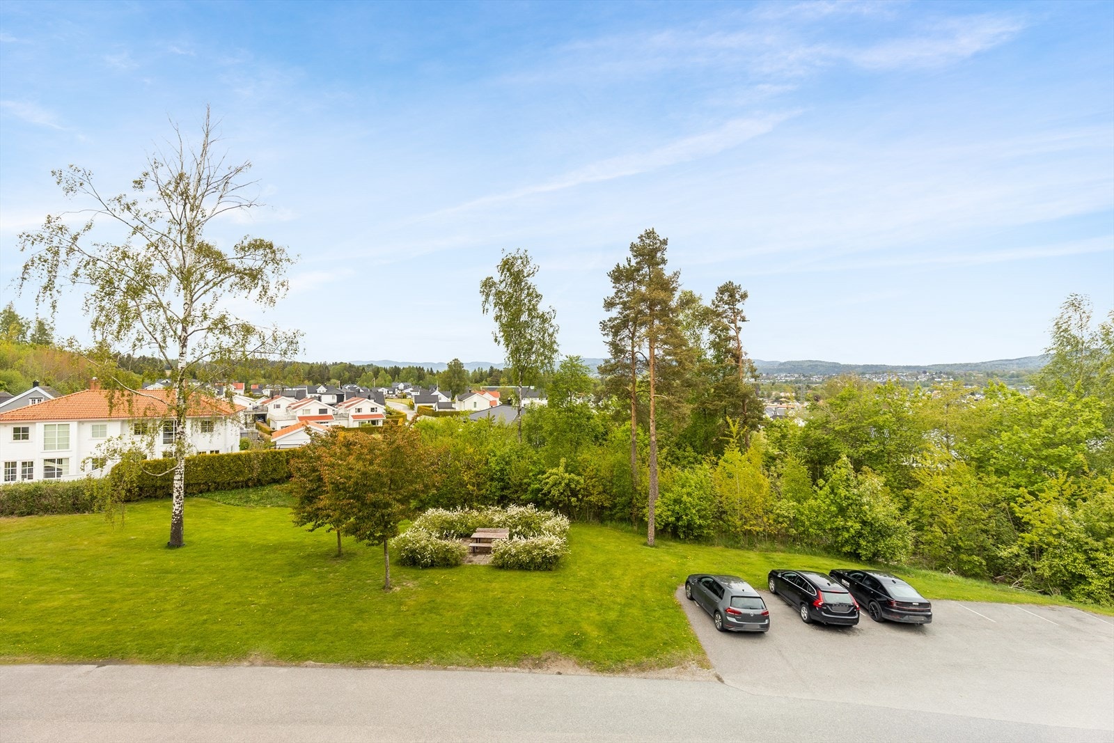 Leiligheten har en fri og åpen utsikt. Galleribilde