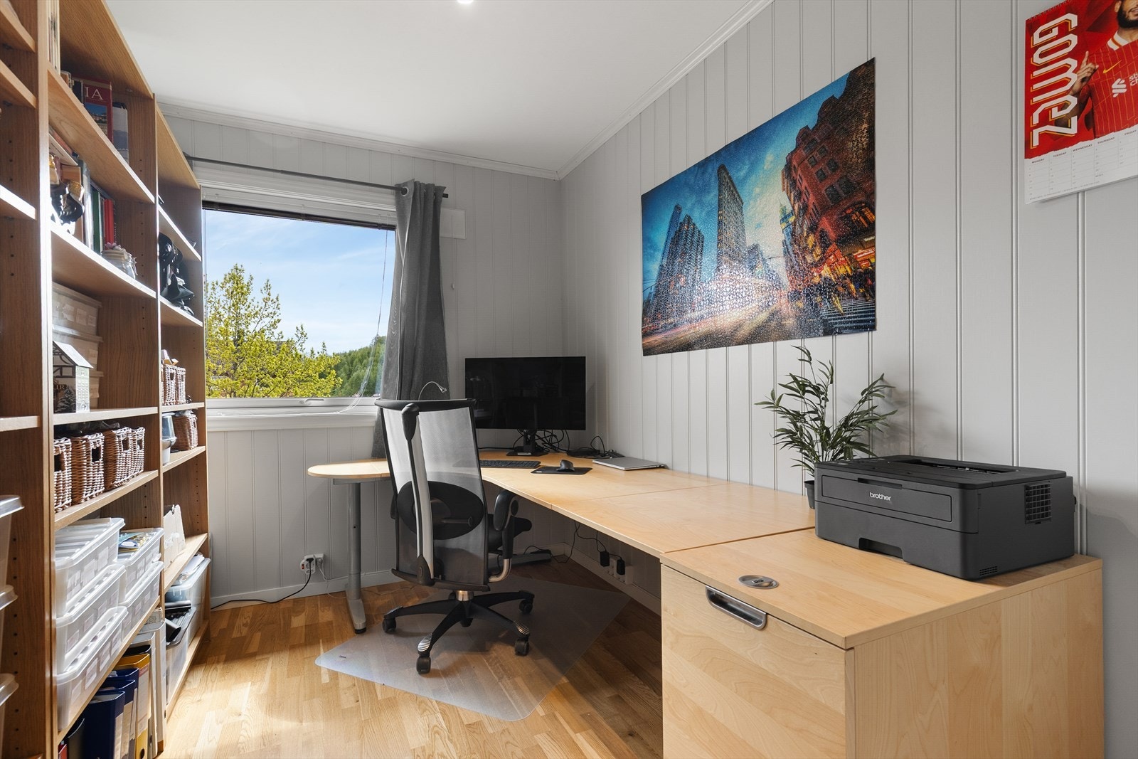 Det andre soverommet egner seg godt som kontor eller barnerom. Galleribilde