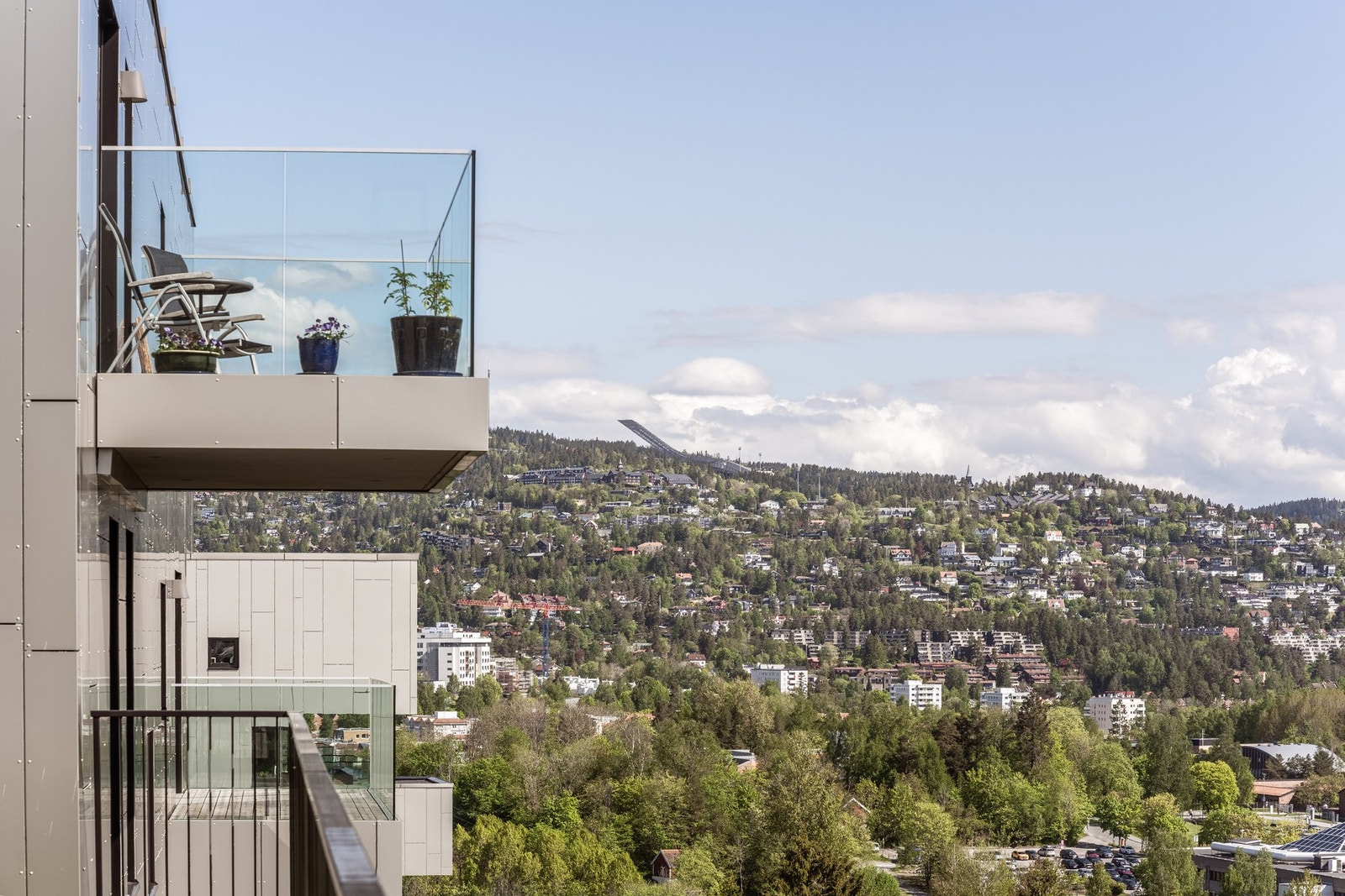 Den har storslått utsikt mot Holmenkollen. Galleribilde