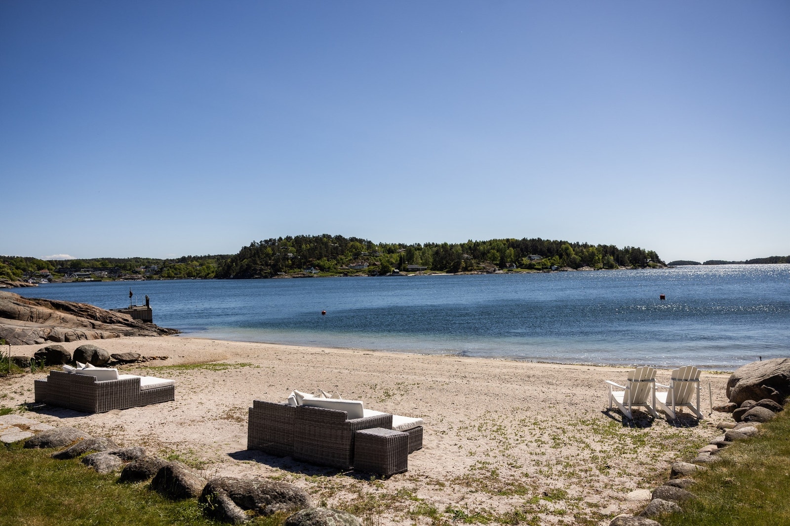 Den private strandlinjen gir en unik frihetsfølelse. Galleribilde