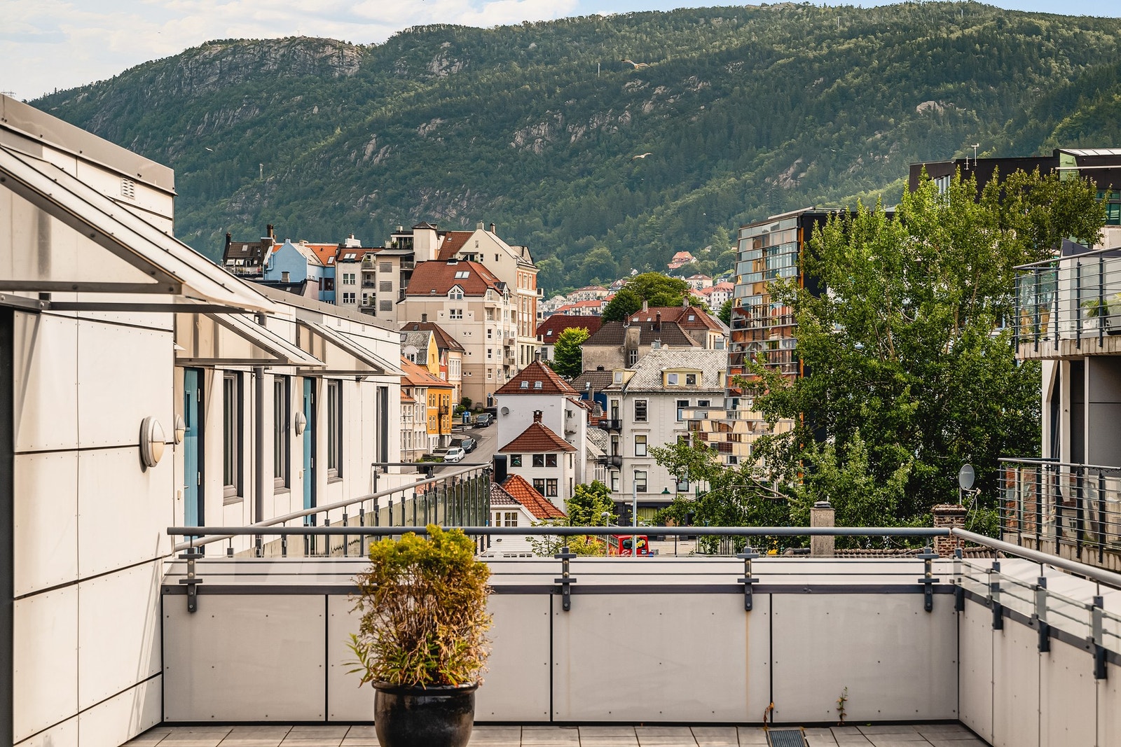På takterrassen er det gassgrill som alle beboere kan bruke Galleribilde