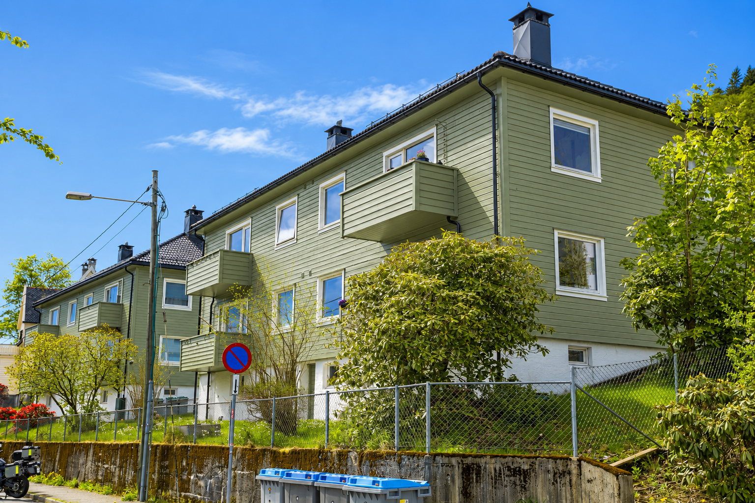 AS Løbergsbygg består av til sammen 56 leiligheter fordelt på 14 bolighus. Galleribilde
