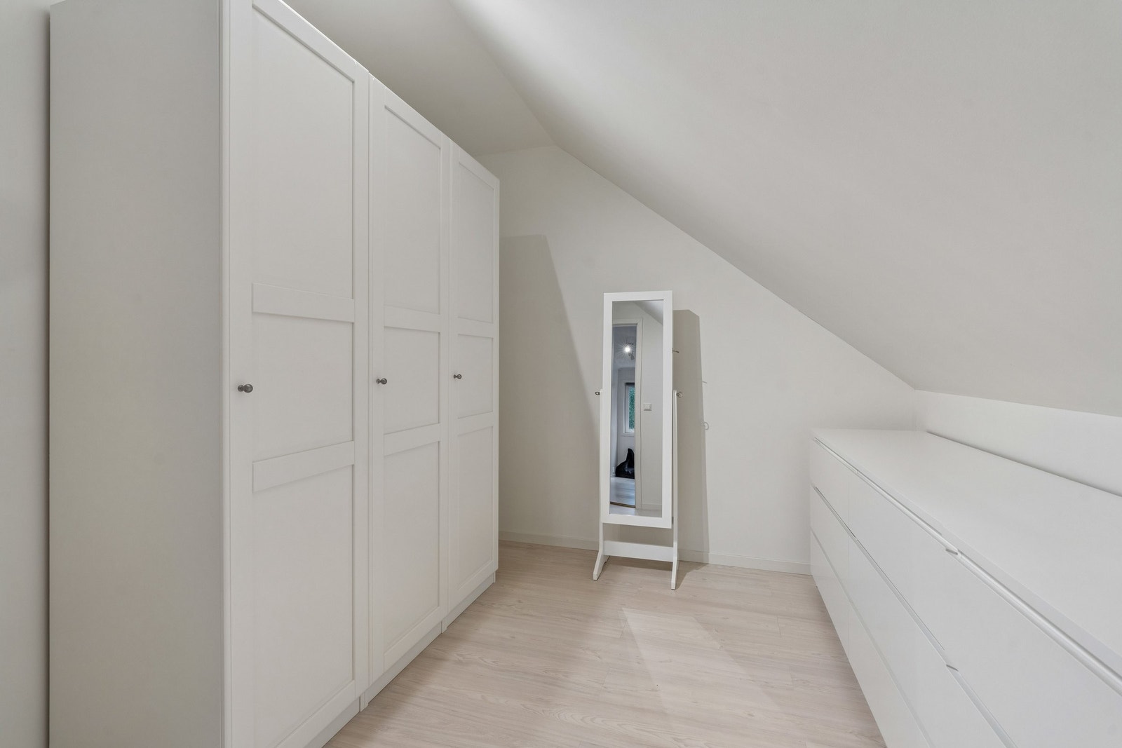 walk-in i garasjedel Galleribilde