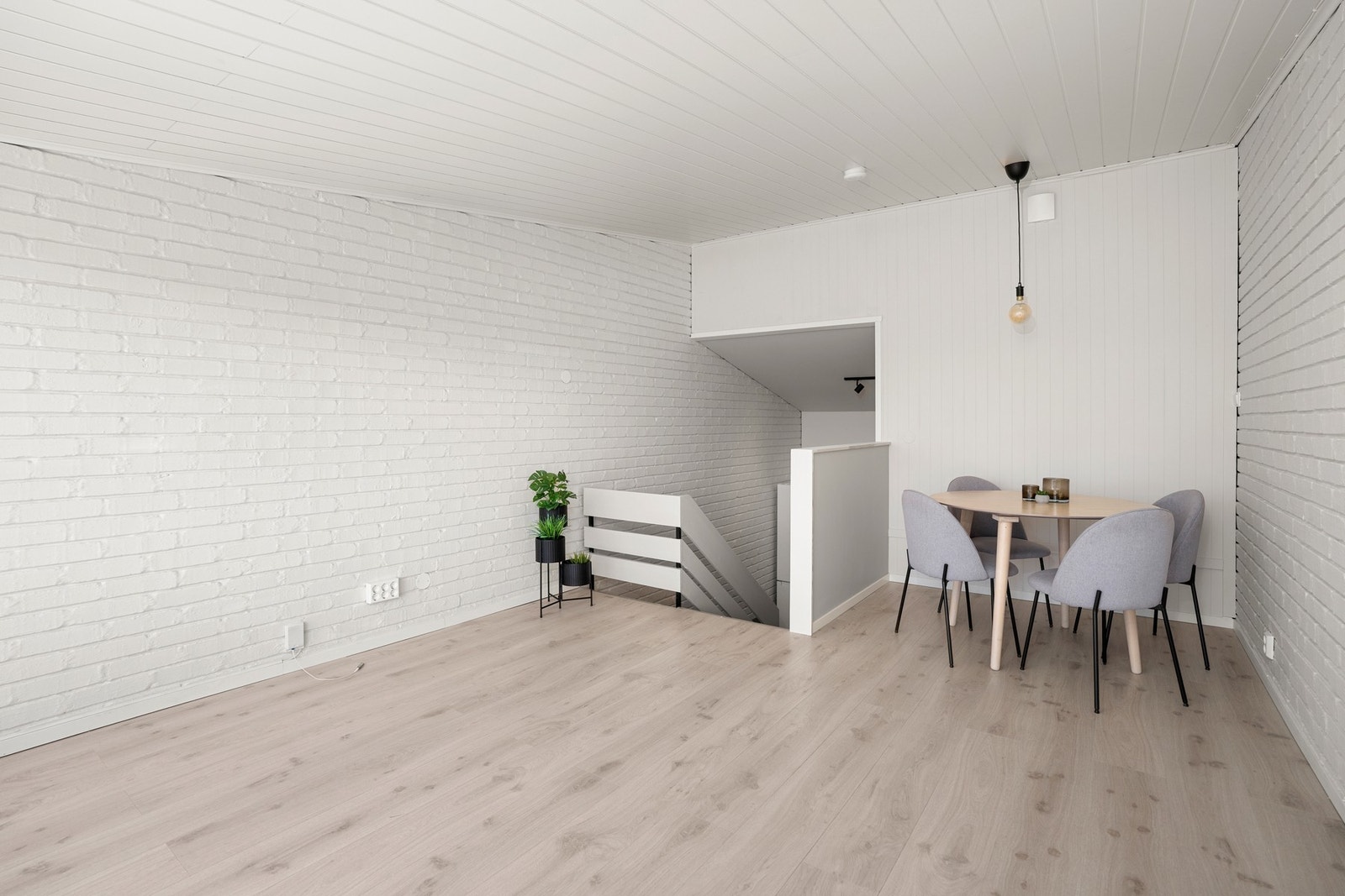 Stue. Her er det plass til både en spisegruppe og sofagruppe Galleribilde