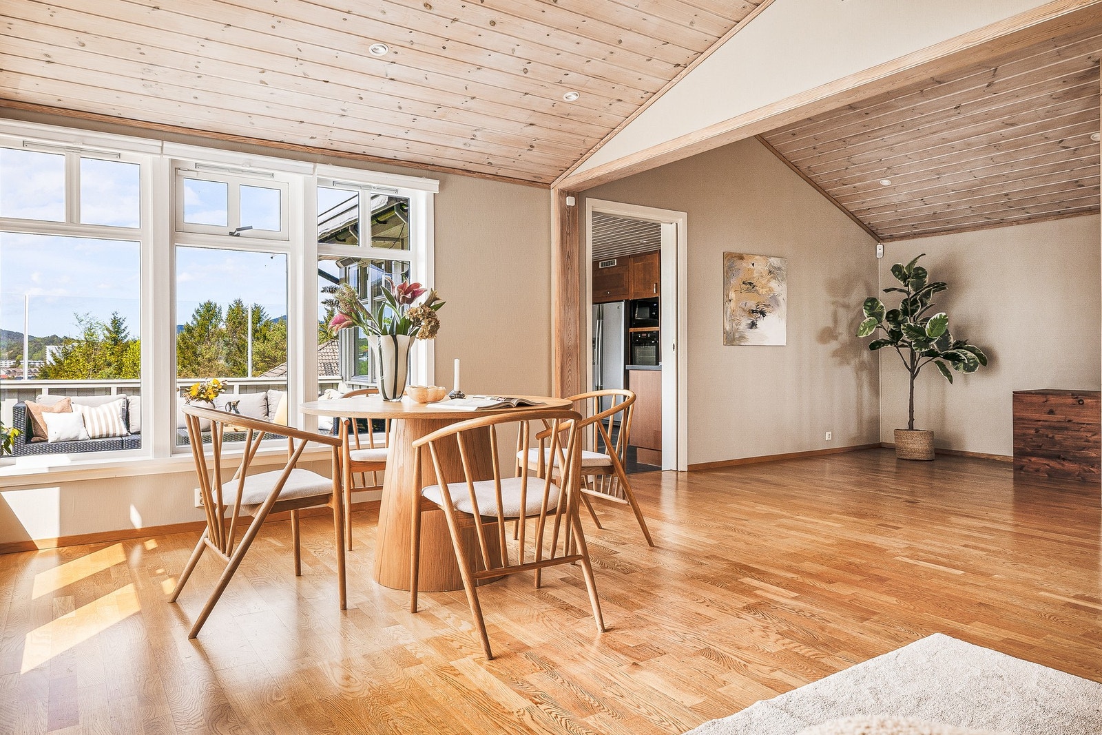 Her er det også inngang til kjøkkenet. Galleribilde