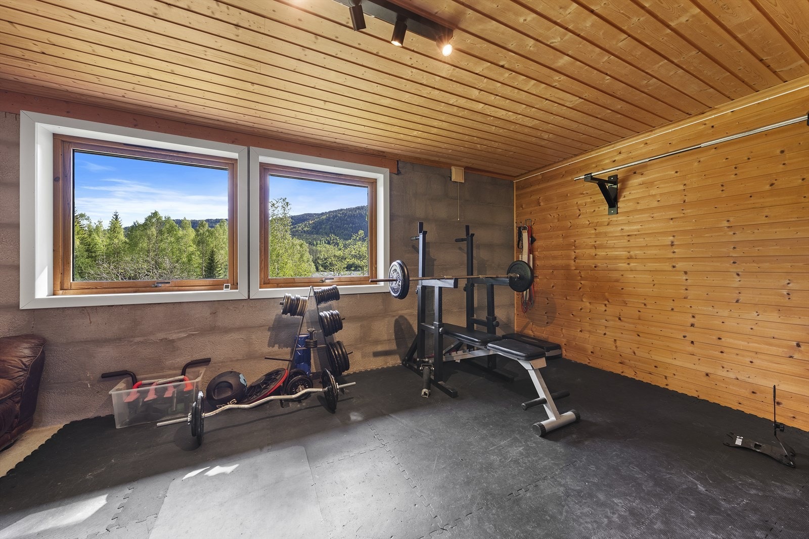 Kjellerstue/treningsrom Galleribilde