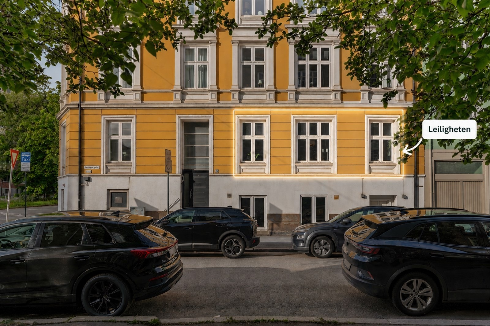 Leiligheten ligger høyt beliggende uten sjenerende innsyn fra gatenivå Galleribilde