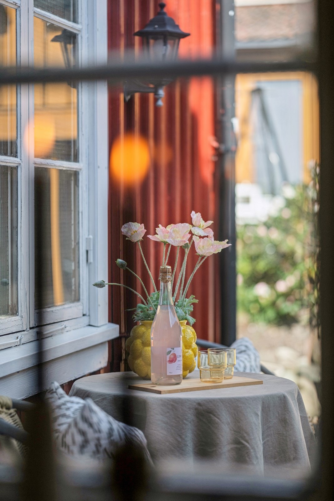 Sjarmerende detaljer ved inngangspartiet. Galleribilde