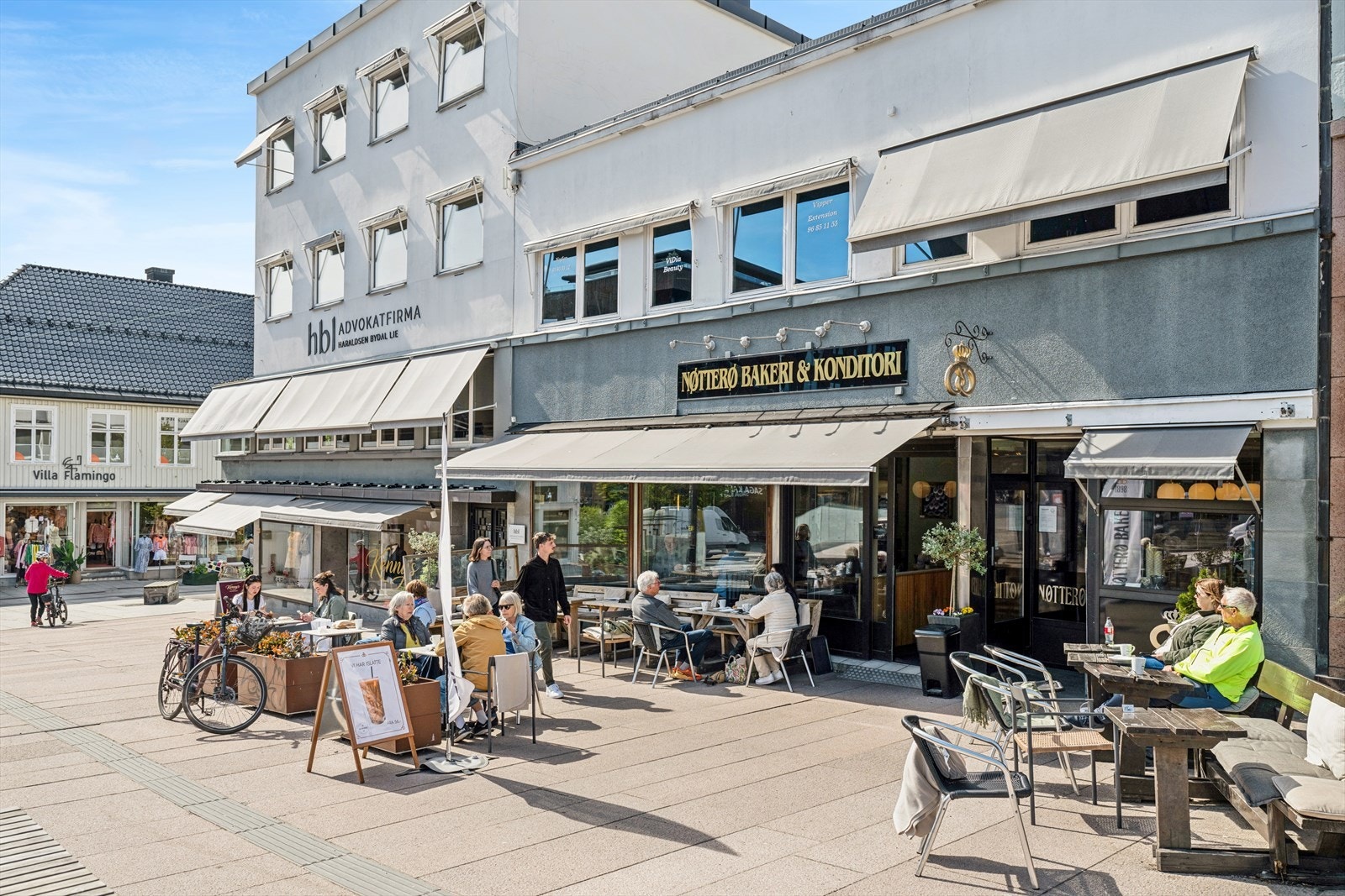 Et bredt utvalg av serveringssteder i umiddelbar nærhet. Galleribilde