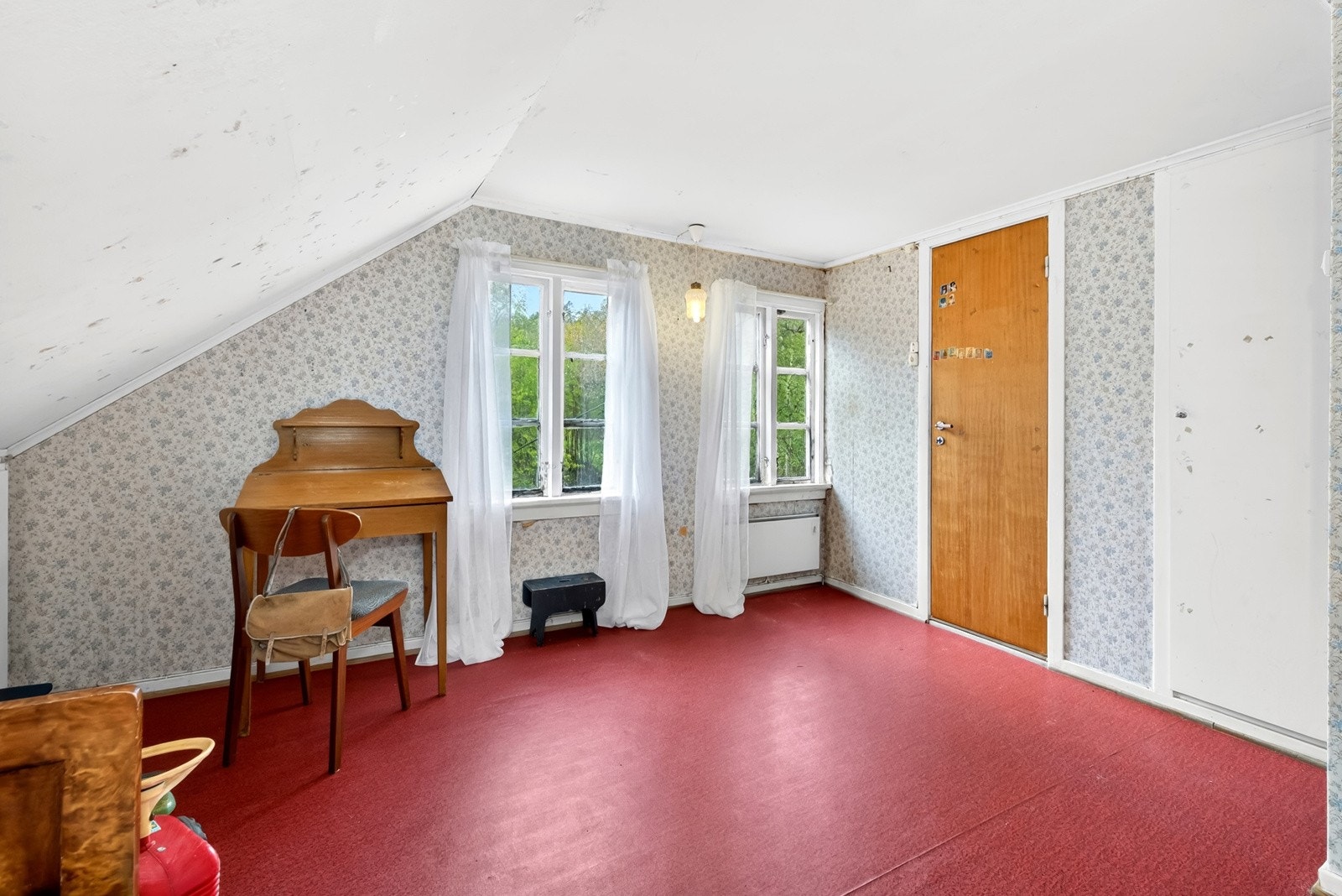 Boligen har 3 soverom, alle i loftsetasjen. Soverom 1. Galleribilde