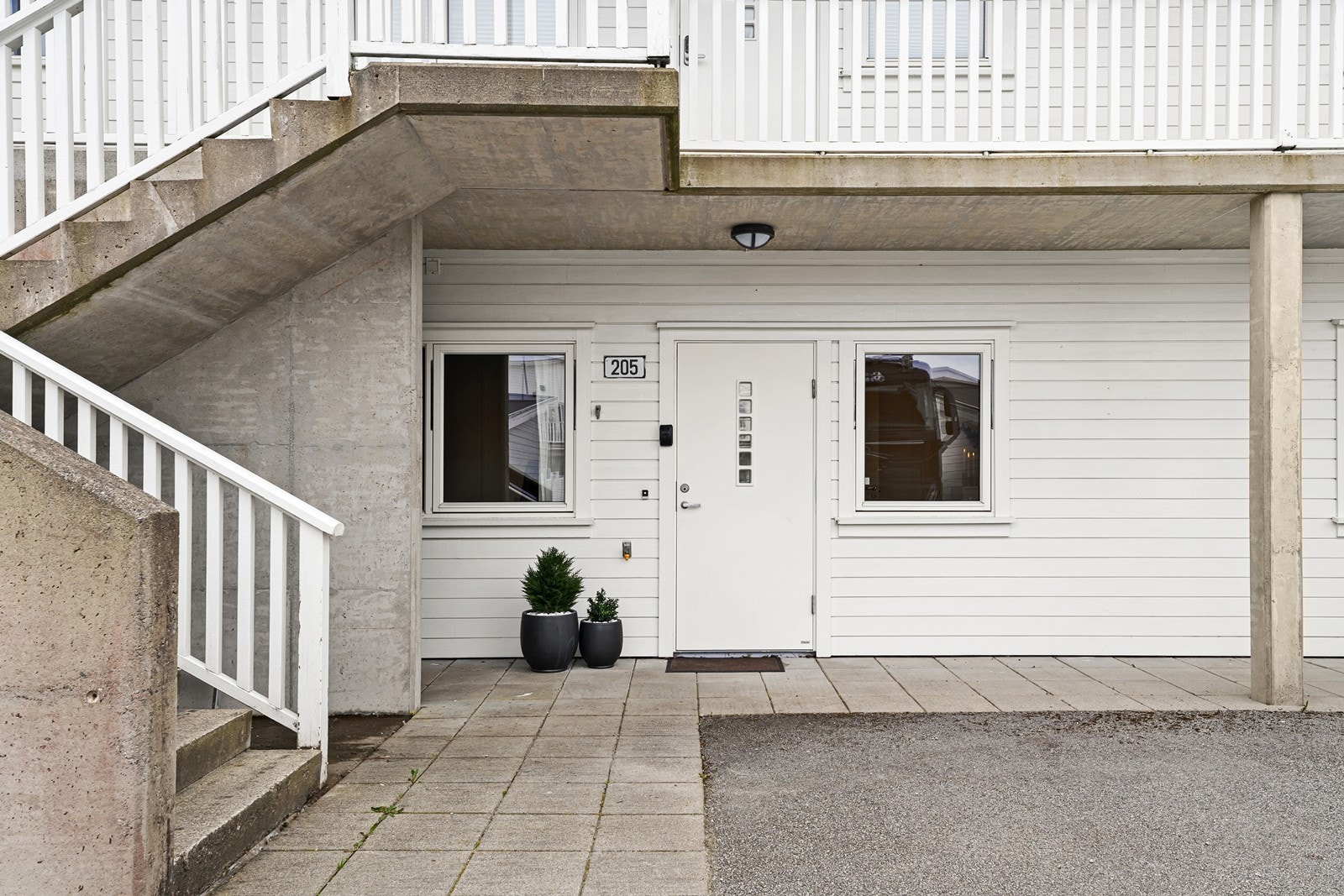 Leiligheten er beliggende i første etasje med enkel tilkomst. Galleribilde