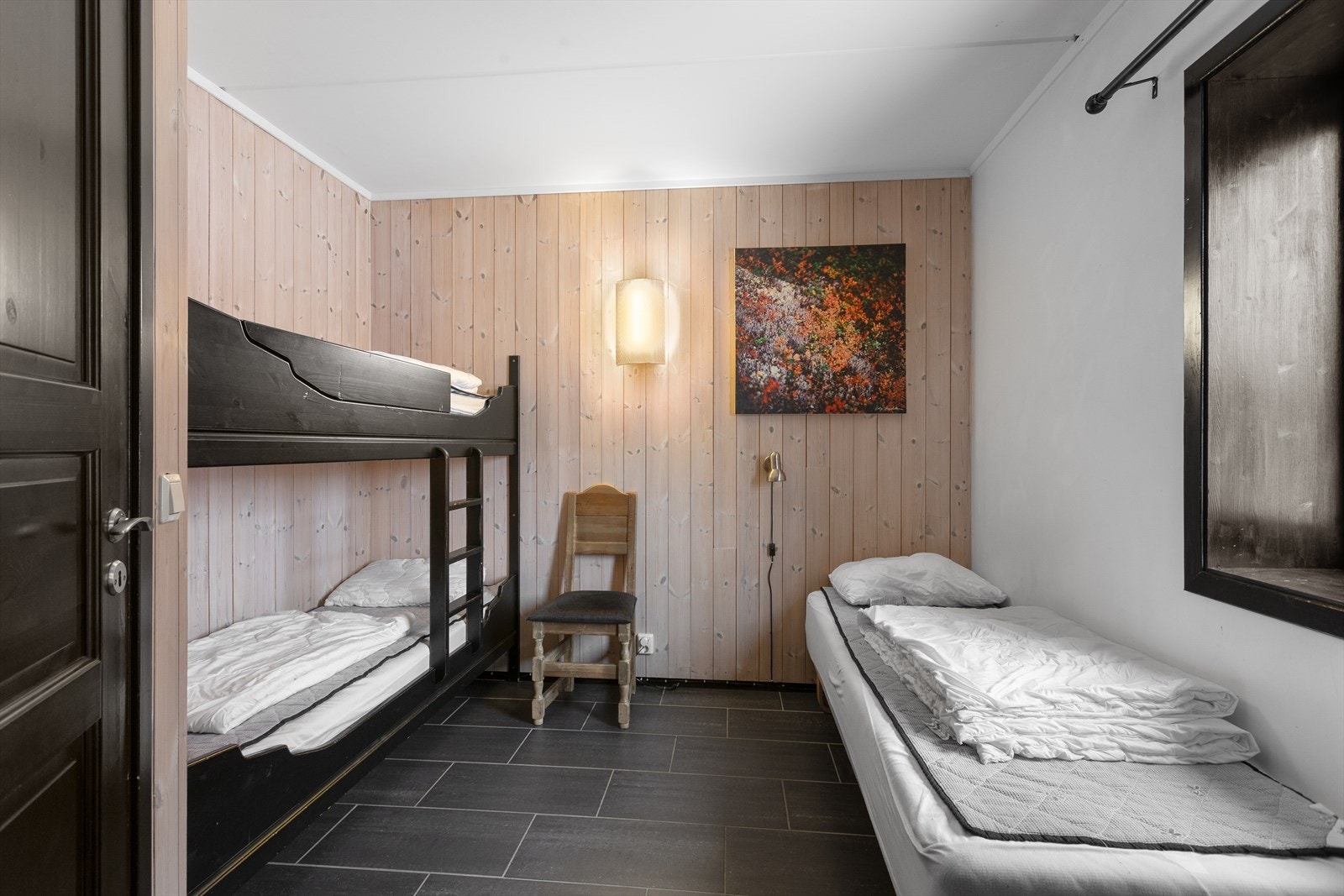 Begge soverommene har en gjennomgående stil som resten av leiligheten. Galleribilde