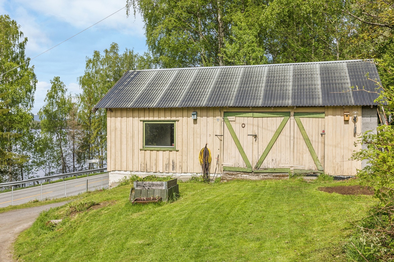 Uthus Galleribilde