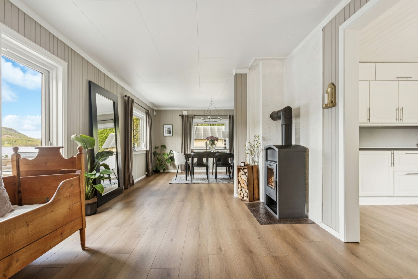 Stue med peis Galleribilde