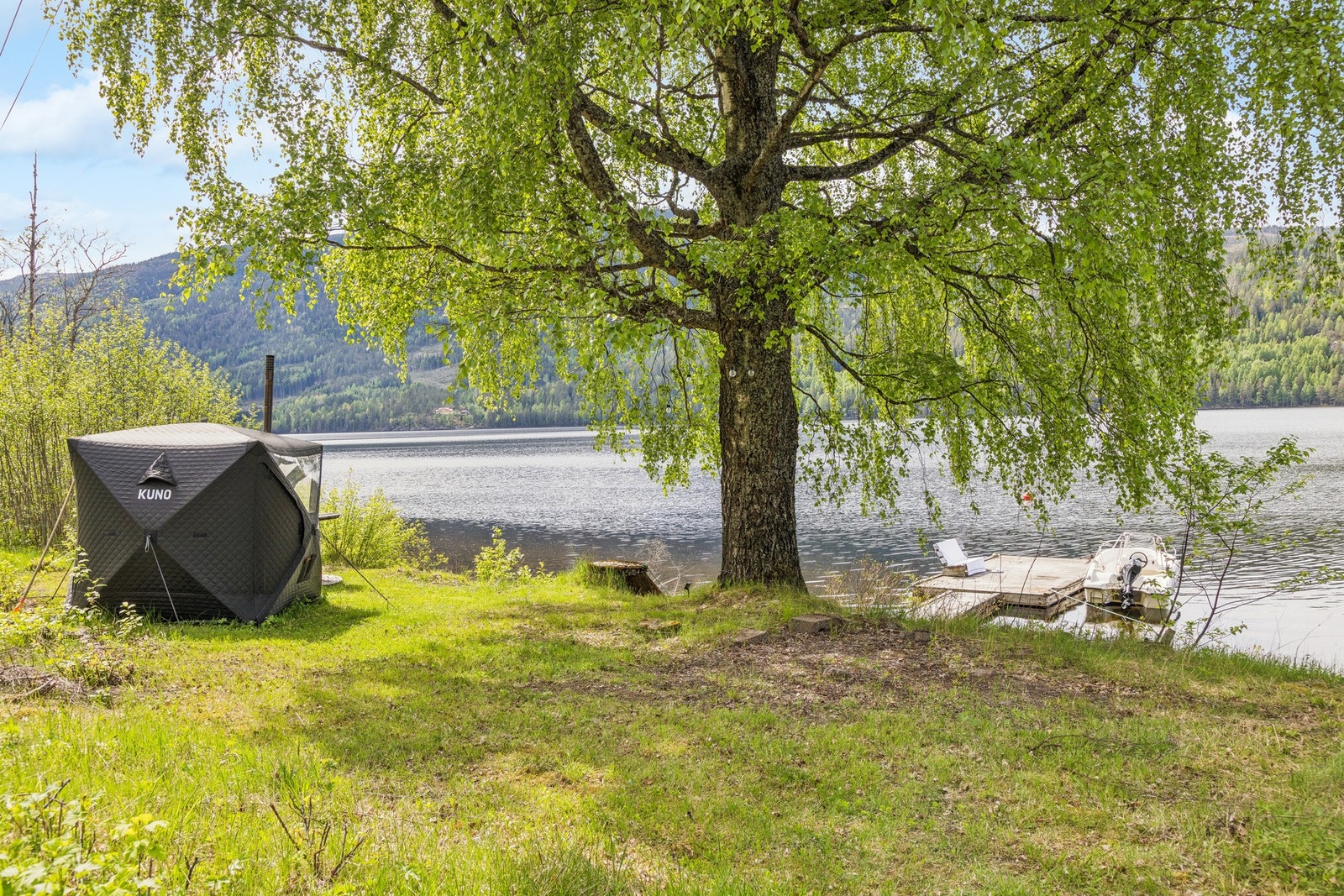 Egen strandlinje med bademuligeter Galleribilde