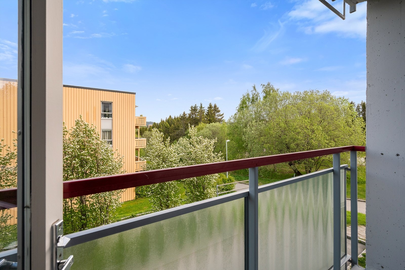 Luftebalkong fra det ene soverommet Galleribilde