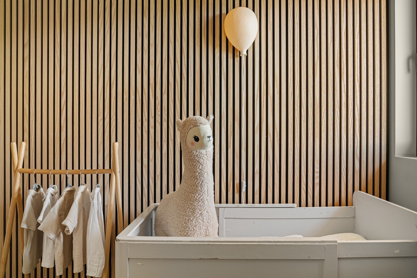 Lekker spilevegg på barnerom. Galleribilde