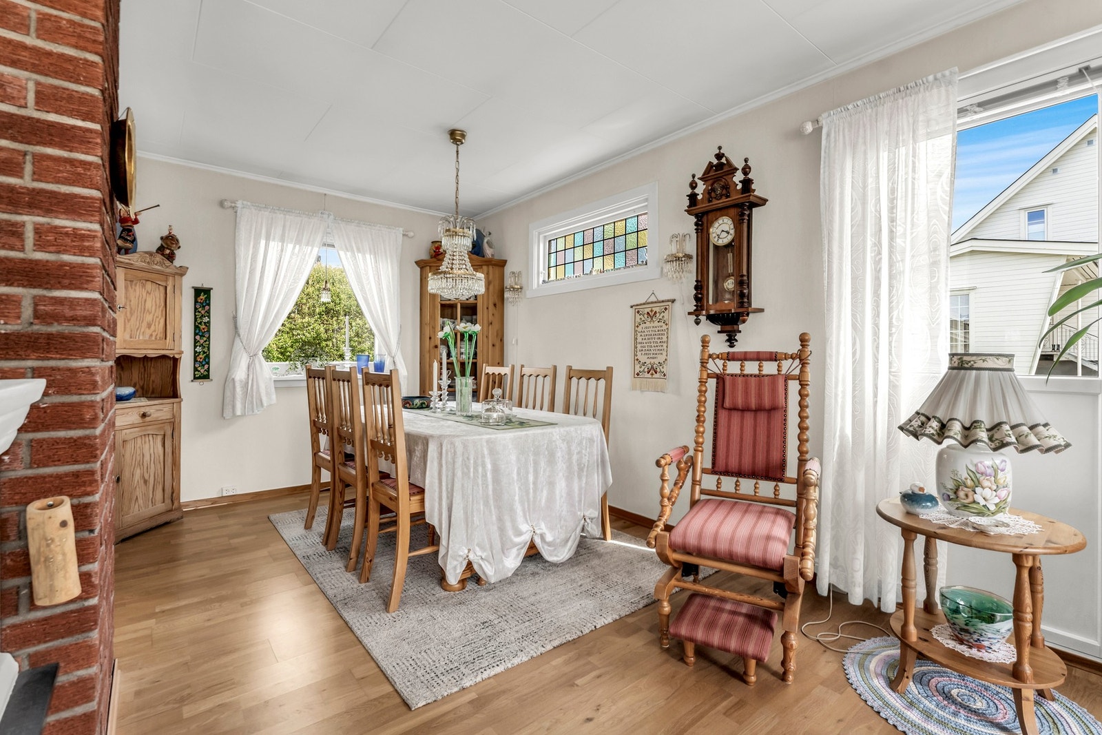 Fra stuen er det utgang til uteområdet Galleribilde
