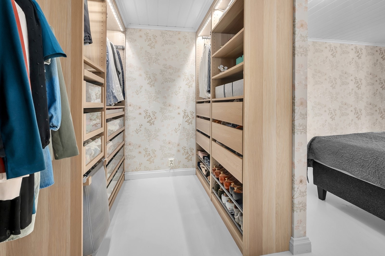 Walk in garderobe Galleribilde