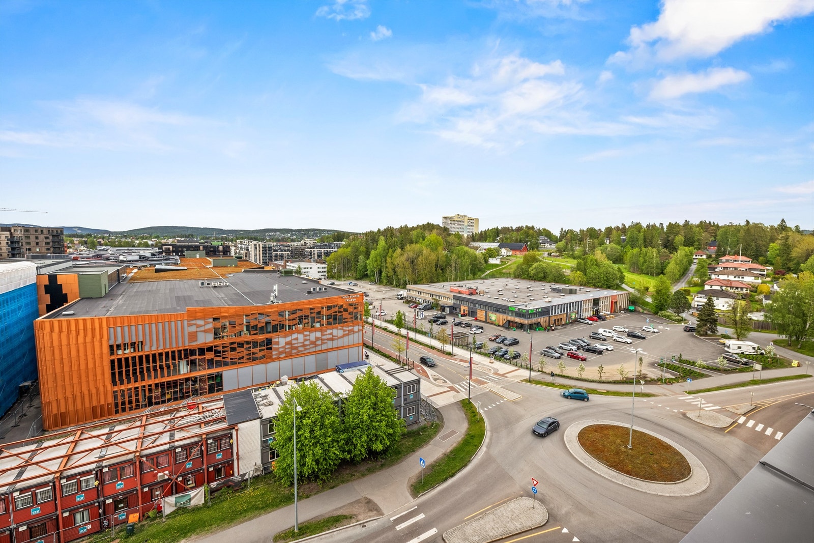 Leiligheten ligger med Triaden som nærmeste nabo. Galleribilde