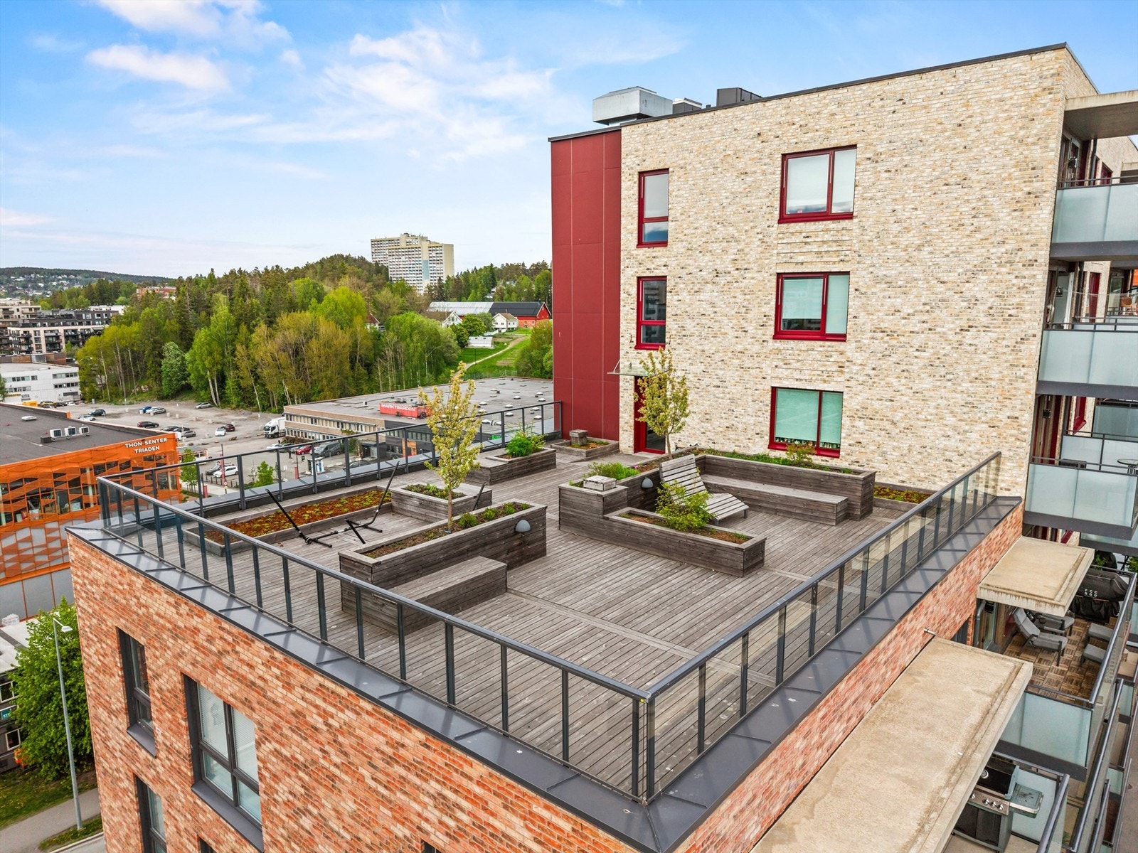 Her kan man nyte både sol og utsikt. Galleribilde
