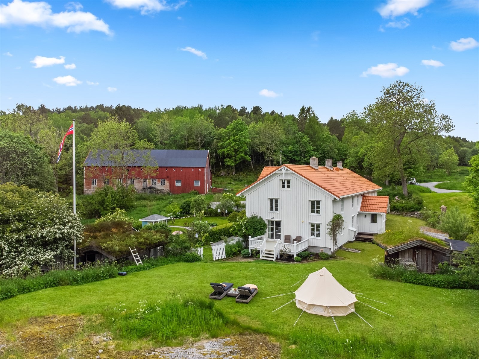 Dronefoto Gløsvågveien 111 Galleribilde