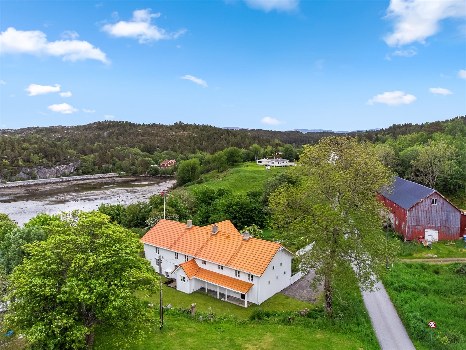 Dronefoto Gløsvågveien 111 Galleribilde