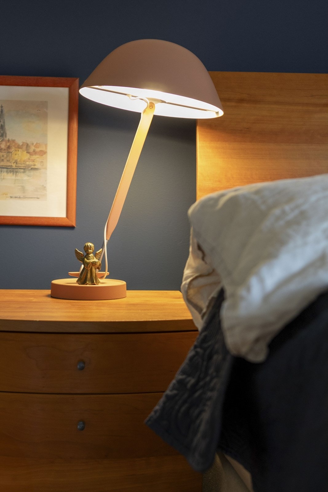 Gjennomtenkte detaljer og materialvalg preger hele boligen. Galleribilde