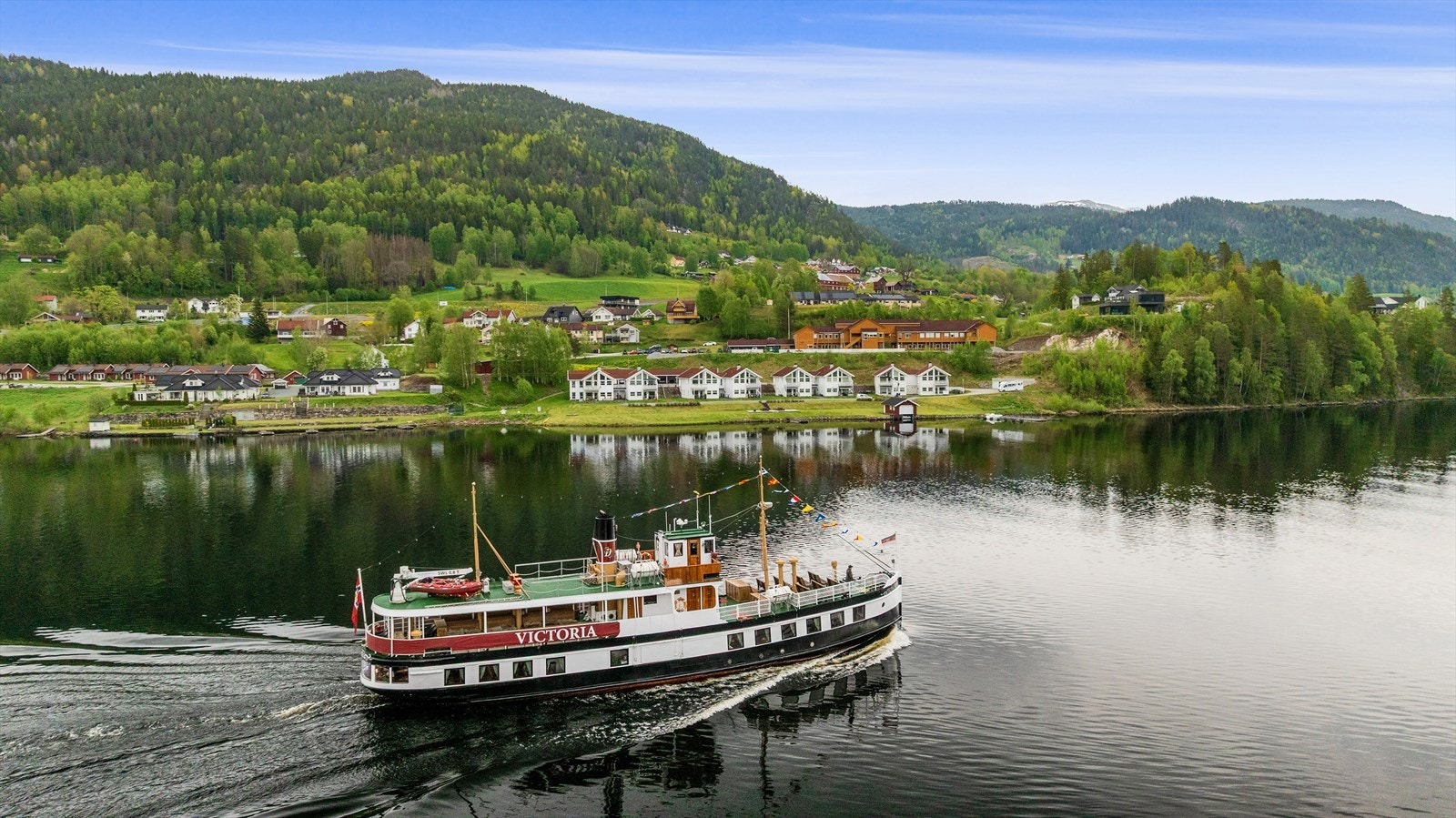 Denne vakre utsikten kan du nyte hver dag fra leiligheten! Galleribilde