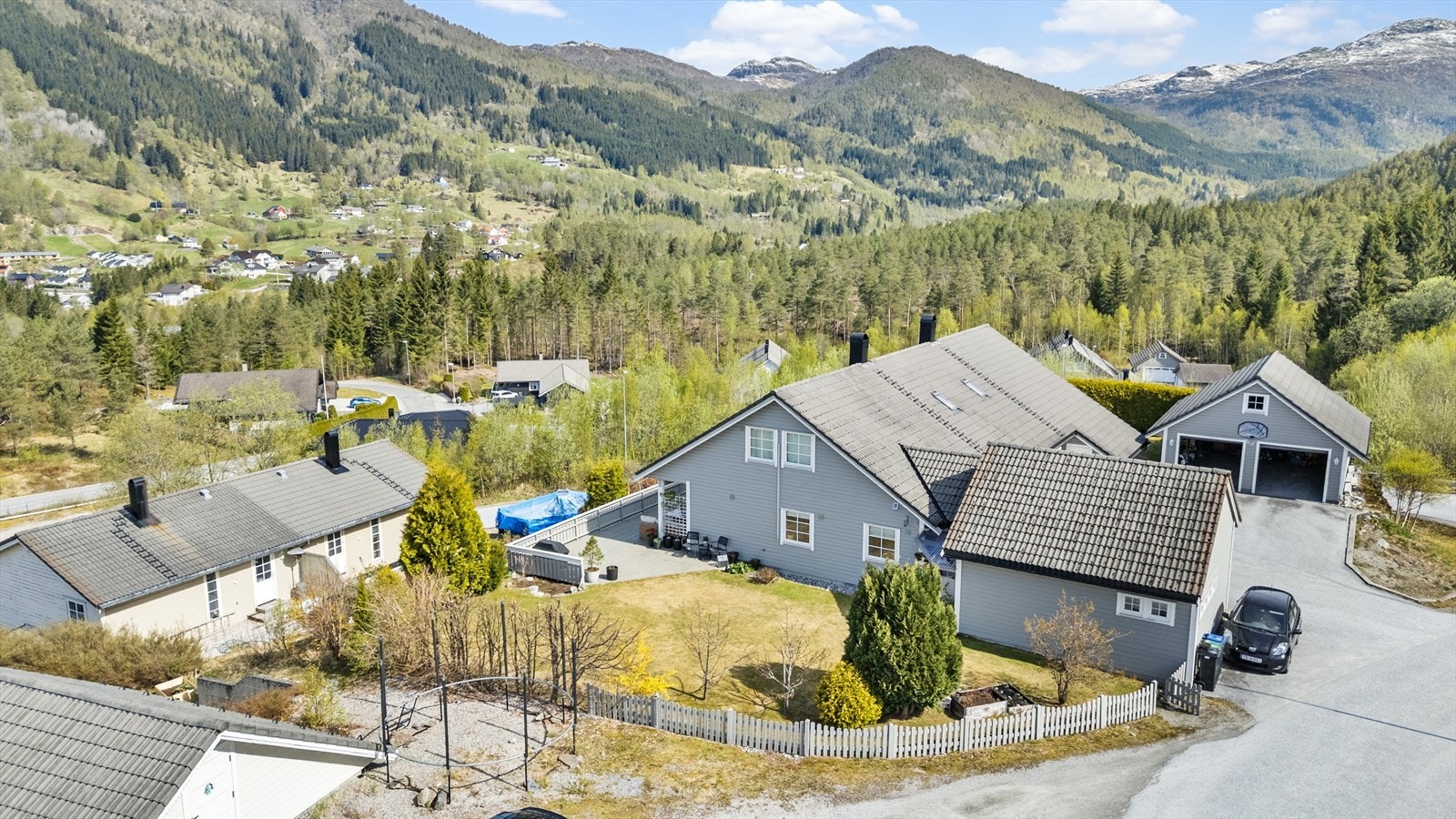 Velkommen til Ekornvegen 5A v/EiendomsMegler1 - Foto levert av Photoevent Galleribilde
