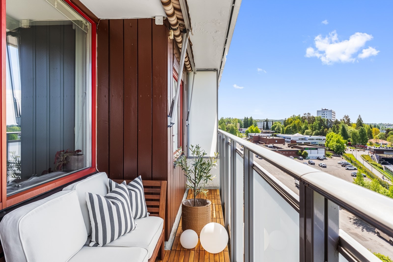 Velkommen til Stallerudveien 95 | Omgitt av grønne områder og umiddelbar nærhet til marka | Foto: Oh Shot Galleribilde