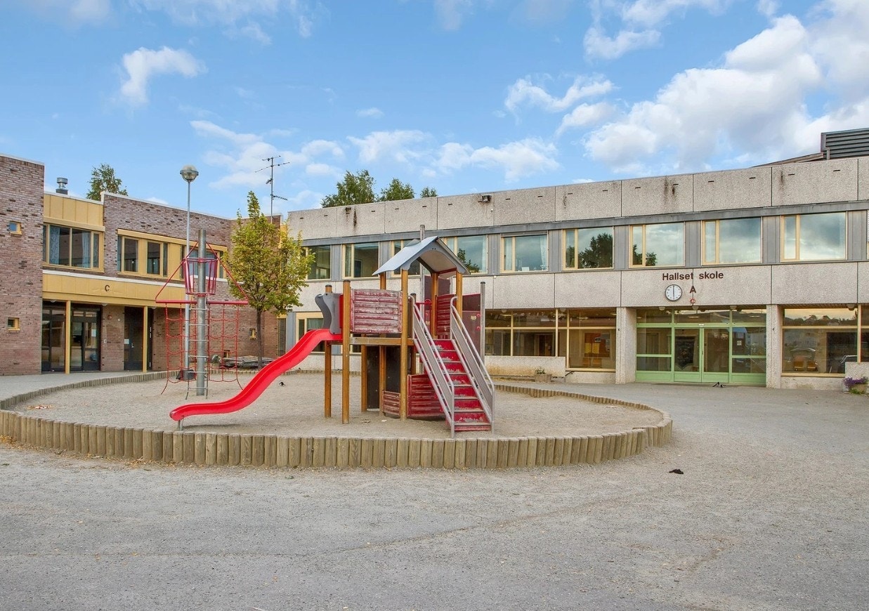 Hallset skole Galleribilde